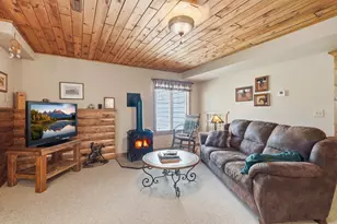 208 Country Oaks Rd, River Falls, WI 54022 - Photo 27