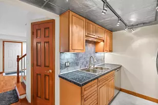 18661 Clear View Ct, Minnetonka, MN 55345 - Photo 9