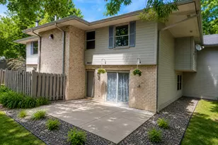 18661 Clear View Ct, Minnetonka, MN 55345 - Photo 1