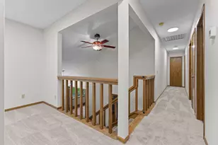 1306 Berry Ridge Rd, Eagan, MN 55123 - Photo 35