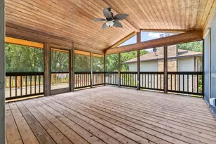 1306 Berry Ridge Rd, Eagan, MN 55123 - Photo 27