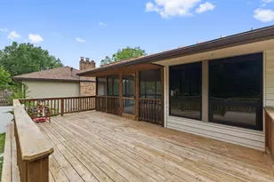1306 Berry Ridge Rd, Eagan, MN 55123 - Photo 31