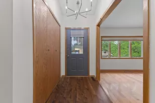1306 Berry Ridge Rd, Eagan, MN 55123 - Photo 25