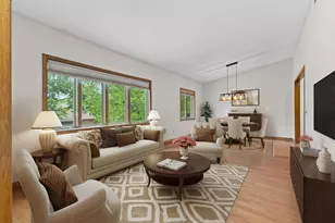 1306 Berry Ridge Rd, Eagan, MN 55123 - Photo 3
