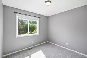 212 Glen Ellen Dr, Mankato, MN 56001 - Photo 17