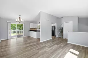 212 Glen Ellen Dr, Mankato, MN 56001 - Photo 5