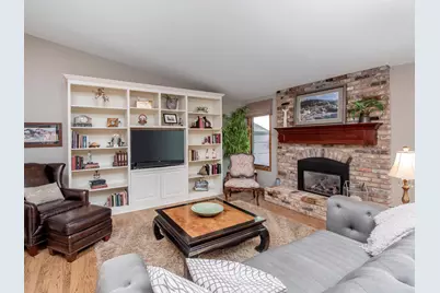 493 Sterling Street S, Maplewood, MN 55119 - Photo 5