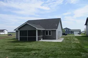 138 Cedar St SE, Kimball, MN 55353 - Photo 9