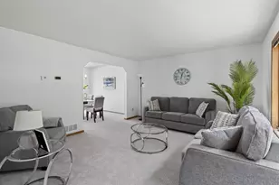 4142 Oakmede Ln, White Bear Lake, MN 55110 - Photo 3