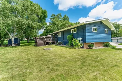 1125 N Burlington Avenue, Fergus Falls, MN 56537 - Photo 33