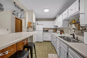 2227 Old County Rd 34 Pl, Burnsville, MN 55337 - Photo 7