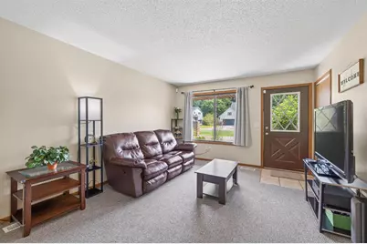 1554 Helmo Avenue N, Oakdale, MN 55128 - Photo 7
