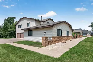 1554 Helmo Ave N, Oakdale, MN 55128 - Photo 27