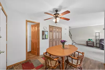 1554 Helmo Avenue N, Oakdale, MN 55128 - Photo 11