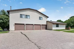 1554 Helmo Ave N, Oakdale, MN 55128 - Photo 29