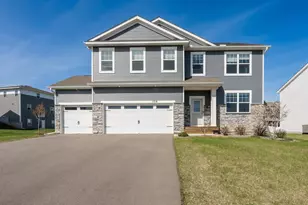 1716 Rainier Dr, Shakopee, MN 55379 - Photo 1