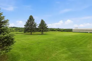 22189 Garvin Heights Rd, Winona, MN 55987 - Photo 9