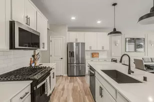 9607 4th St N, Lake Elmo, MN 55042 - Photo 5