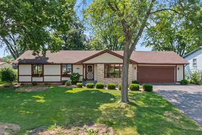 8133 Xenia Avenue N, Brooklyn Park, MN 55443 - Photo 3