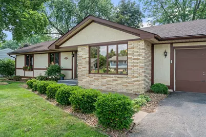 8133 Xenia Avenue N, Brooklyn Park, MN 55443 - Photo 9