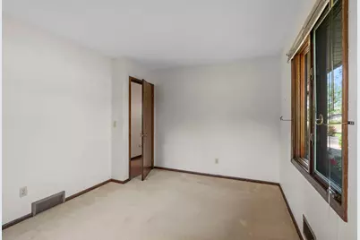 8133 Xenia Avenue N, Brooklyn Park, MN 55443 - Photo 35
