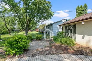 8133 Xenia Ave N, Brooklyn Park, MN 55443 - Photo 77