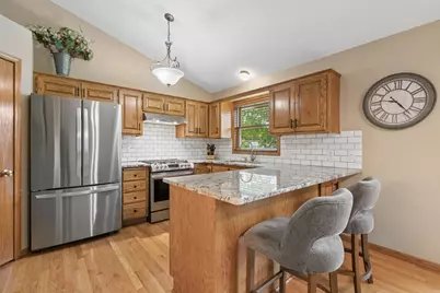 9249 Ashley Terrace, Brooklyn Park, MN 55443 - Photo 3