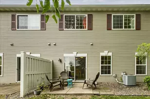906 Village Pkwy, Circle Pines, MN 55014 - Photo 23