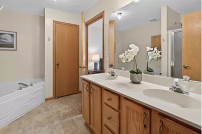 13805 Granada Avenue, Apple Valley, MN 55124 - Photo 19
