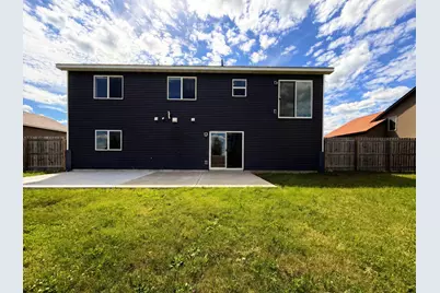 1207 Mulberry Avenue NE, Montgomery, MN 56069 - Photo 5