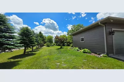 3003 Lake Chapeau Drive, Albert Lea, MN 56007 - Photo 49