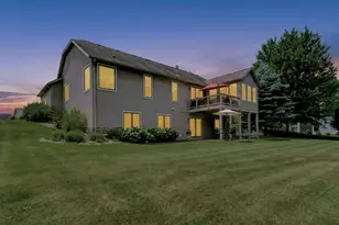 639 Donnington Pl, Byron, MN 55920 - Photo 49