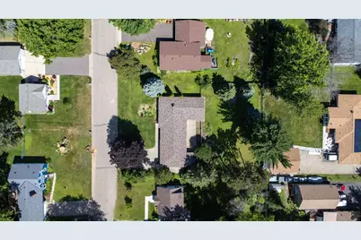 6177 Upper 48th Street N, Oakdale, MN 55128 - Photo 35