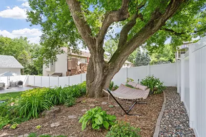 2551 Cypress Street, Maplewood, MN 55109 - Photo 47