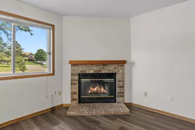 15720 Griffon Path, Apple Valley, MN 55124 - Photo 9