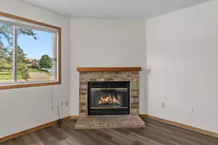 15720 Griffon Path, Apple Valley, MN 55124 - Photo 9