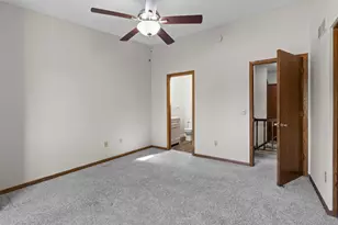 15720 Griffon Path, Apple Valley, MN 55124 - Photo 17