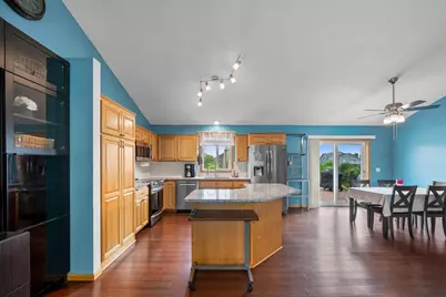 2043 Willow Court, Howard Lake, MN 55349 - Photo 15