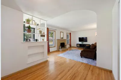 9517 Clinton Avenue S, Bloomington, MN 55420 - Photo 7