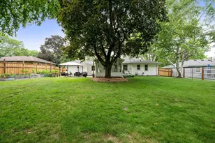 9517 Clinton Ave S, Bloomington, MN 55420 - Photo 39