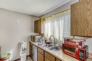6646 84th Ct, Brooklyn Park, MN 55445 - Photo 5