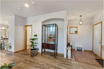 5201 Humboldt Avenue N, Minneapolis, MN 55430 - Photo 9