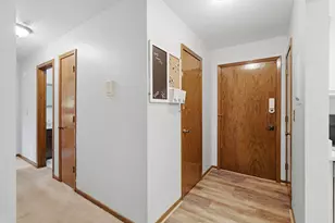 255 Westview Dr, West Saint Paul, MN 55118 - Photo 9