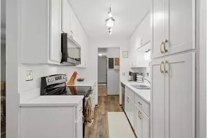 255 Westview Drive #308, West Saint Paul, MN 55118 - Photo 5
