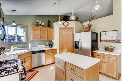 608 Holly Circle SW, Saint Michael, MN 55376 - Photo 3