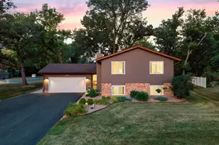 4567 Kirkwood Cir, Eagan, MN 55123 - Photo 3