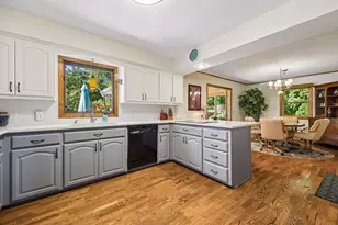 2415 Merrimac Ln N, Plymouth, MN 55447 - Photo 3