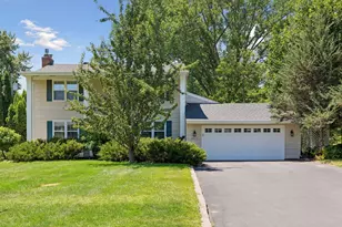 2415 Merrimac Ln N, Plymouth, MN 55447 - Photo 3