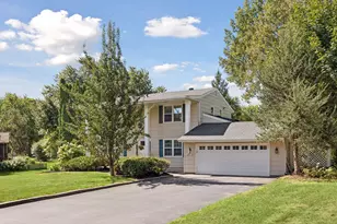 2415 Merrimac Ln N, Plymouth, MN 55447 - Photo 5