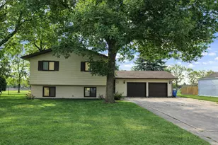 3115 Covent Garden St S, Moorhead, MN 56560 - Photo 3
